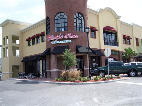 citrus park mall restaurants near.